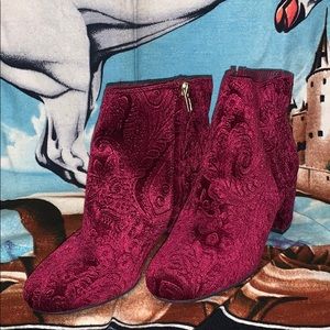 Vintage Maroon corduroy hipster print ankle boots